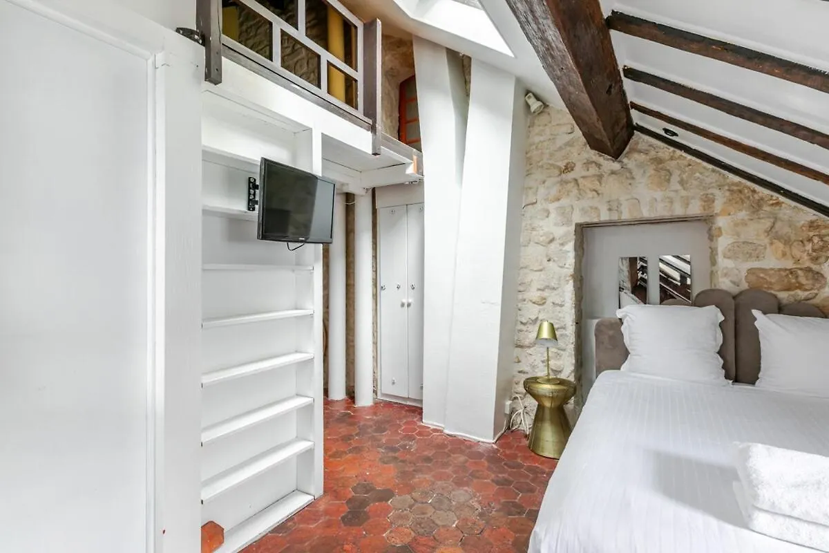 Appartement Studio Sous Les Poutres A Parijs Frankrijk